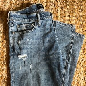Women’s Abercrombie & Fitch Distressed Jeans